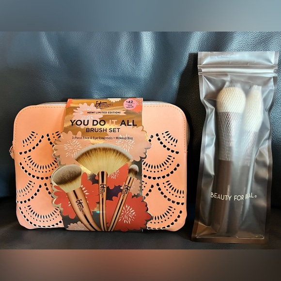 IT Brushes for ULTA Cosmetics You Do It All Brush Set & Beauty for Real Set NWT - Picture 1 of 5